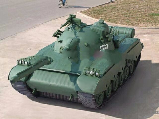 端州军用充气坦克车